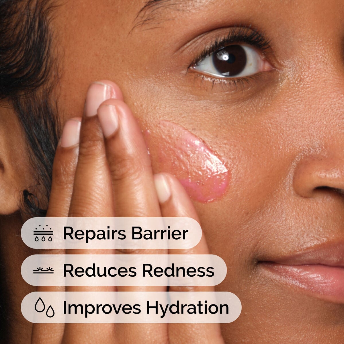 soothing-and-barrier-support-serum-w7 ord-soothing-barrier-support-serum-model-application-with-benefits.jpg